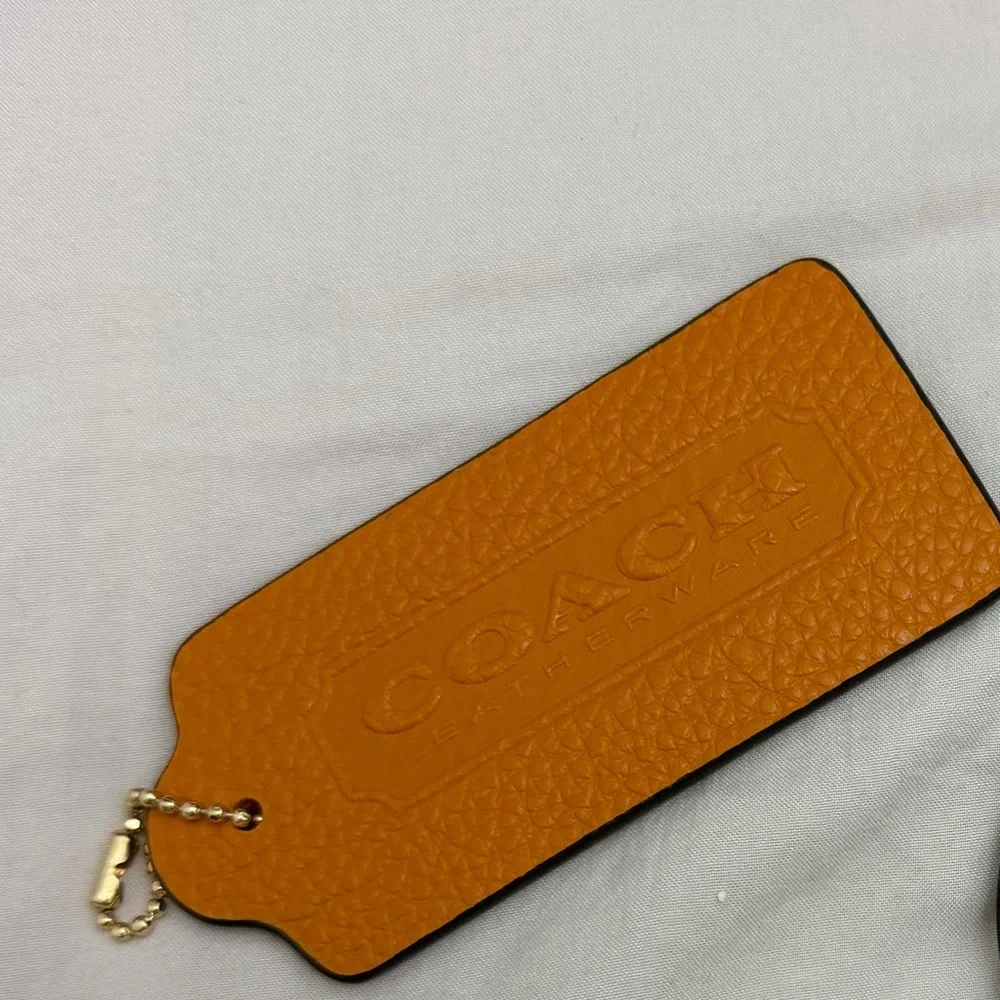 Coach Tan Leather Tag - Picture 5 of 5